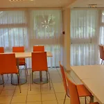Premiere Classe Lyon Sud - Sur Rhone Hotell
