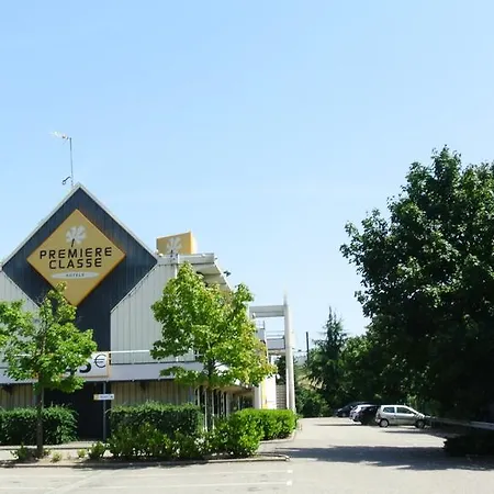 Premiere Classe Lyon Sud - Sur Rhone Отель 3*