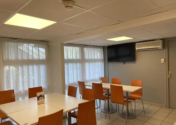 فندق Premiere Classe Lyon Sud - Sur Rhone 3*