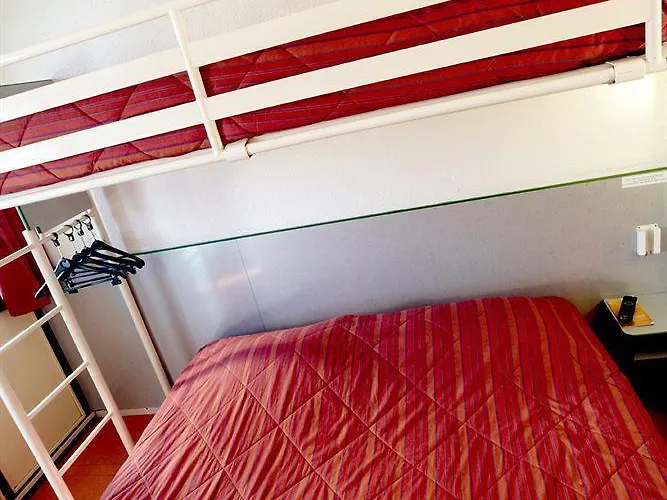 Premiere Classe Lyon Sud - Sur Rhone فندق 3*