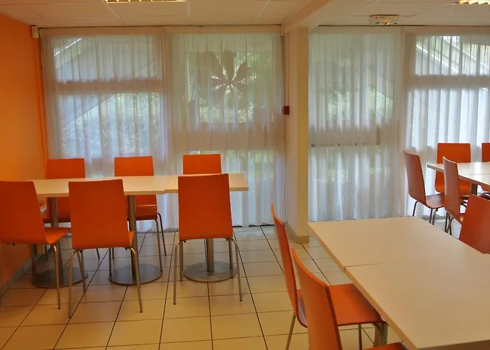 Premiere Classe Lyon Sud - Sur Rhone فندق