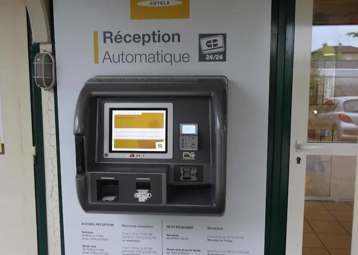 Premiere Classe Lyon Sud - Sur Rhone فندق