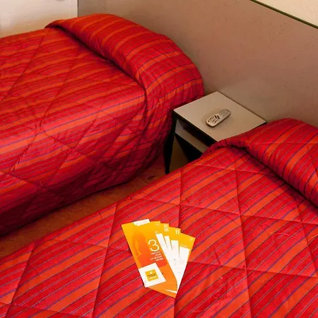 Premiere Classe Lyon Sud - Sur Rhone Hotel
