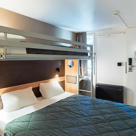 Hotel Premiere Classe Lyon Sud - Sur Rhône 3*