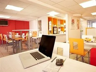 Hotel Premiere Classe Lyon Sud - Sur Rhone