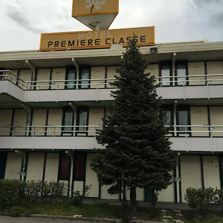 Premiere Classe Lyon Sud - Sur Rhône 3*