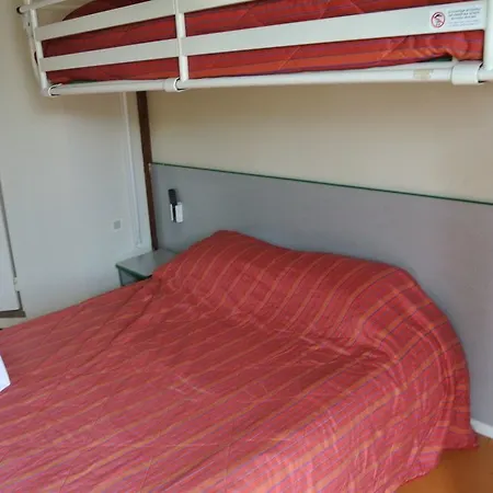 Premiere Classe Lyon Sud - Sur Rhône Hotel 3*