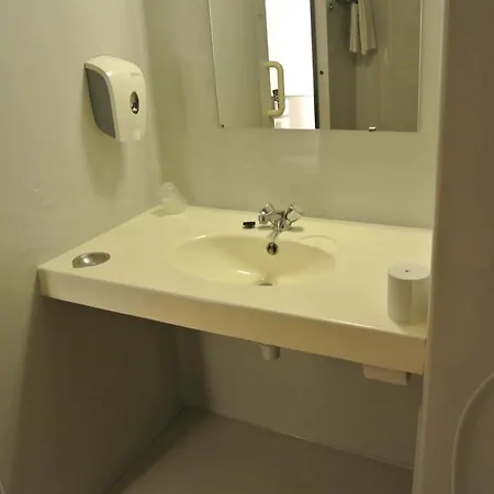 Hotel Premiere Classe Lyon Sud - Sur Rhone 3*